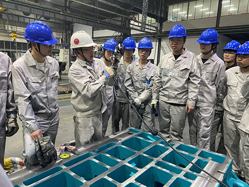 深入开展校企合作育人模式南宫·NG28(China)官方网站机械工程系组织学生开展校外实习