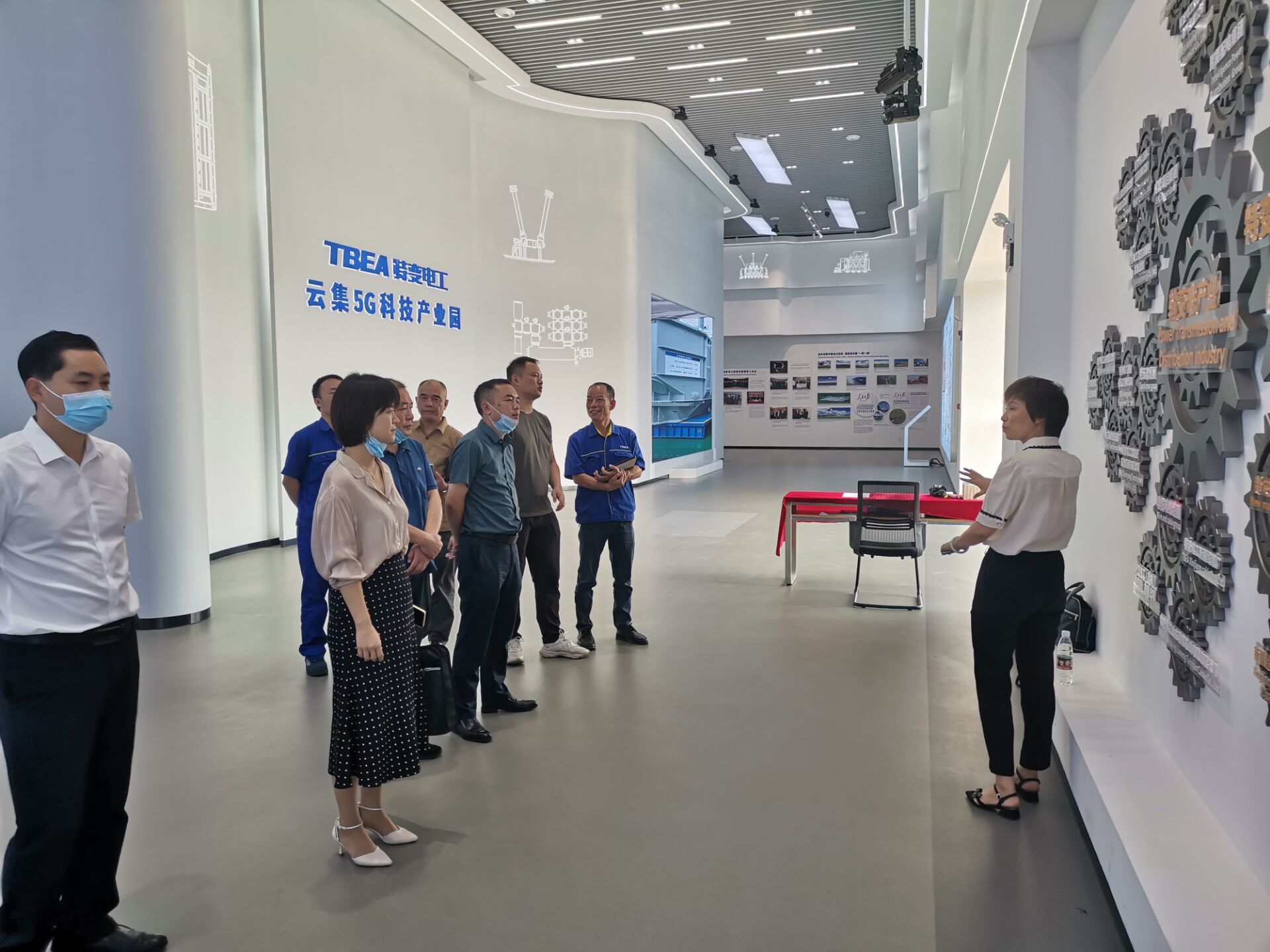 校企合作促发展——南宫·NG28(China)官方网站党委委员、副院长毕曼曼一行赴企业洽谈校企合作事宜