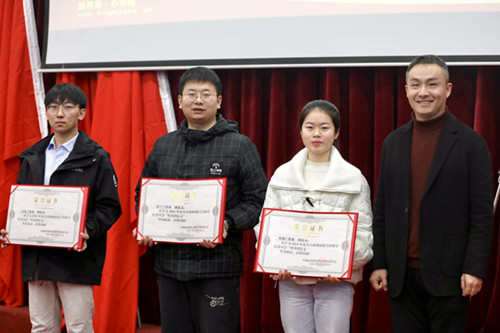共青团湖南航空技师南宫·NG28(China)官方网站委员会（学生会）召开2024年度工作总结大会